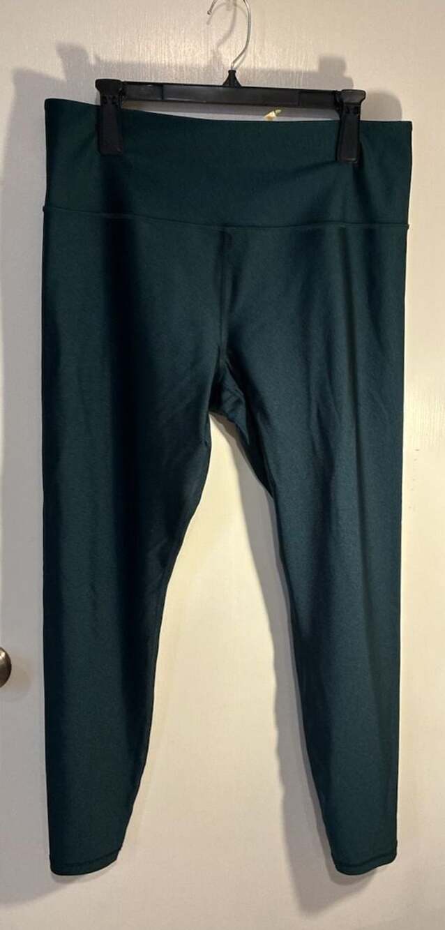Athleta Elation Sheen Tight 7/8 Size XL Green